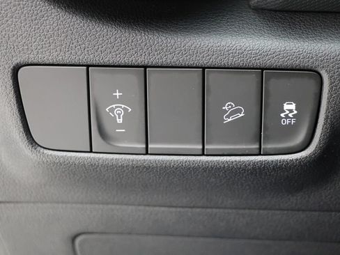 Used 2023 Hyundai Kona Limited AWD/4WD image 28