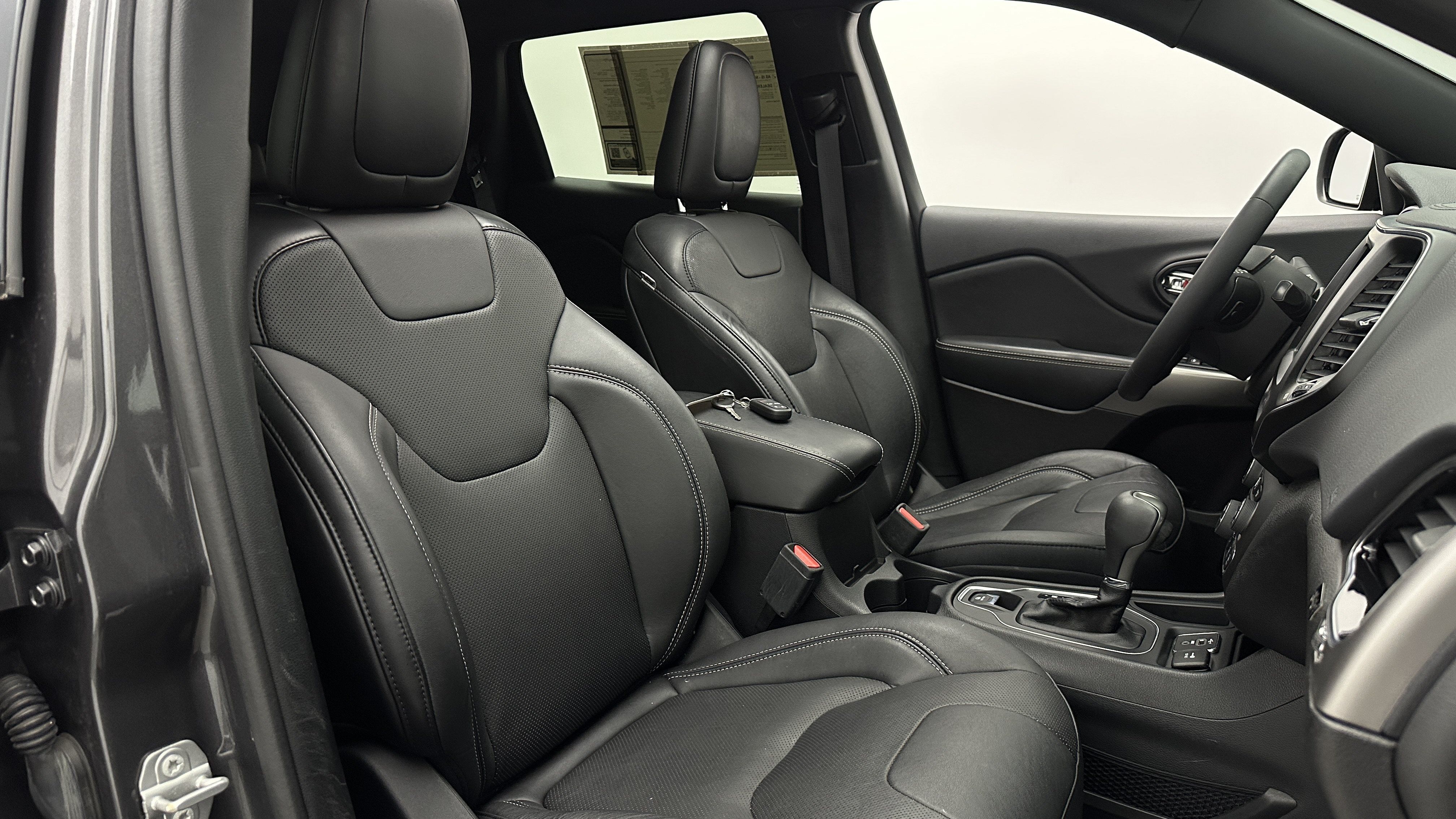 Used 2021 Jeep Cherokee Latitude Lux 80th Anniv w/ Quick Order Package 26U 80TH FWD image 41
