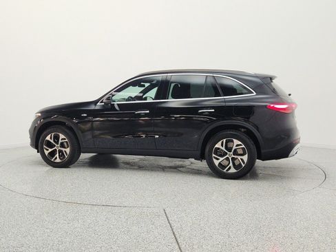 Used 2025 Mercedes-Benz GLC 350e 4MATIC image 8