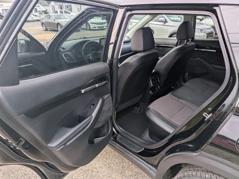 Used 2022 Kia Seltos S AWD/4WD image 24