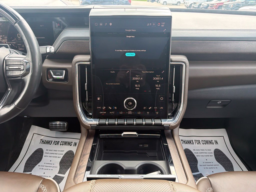 Used 2025 GMC Yukon Denali Ultimate w/ LPO, Floor Liner Package AWD/4WD image 17