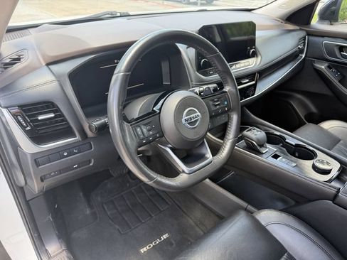 Used 2021 Nissan Rogue Platinum AWD/4WD image 15
