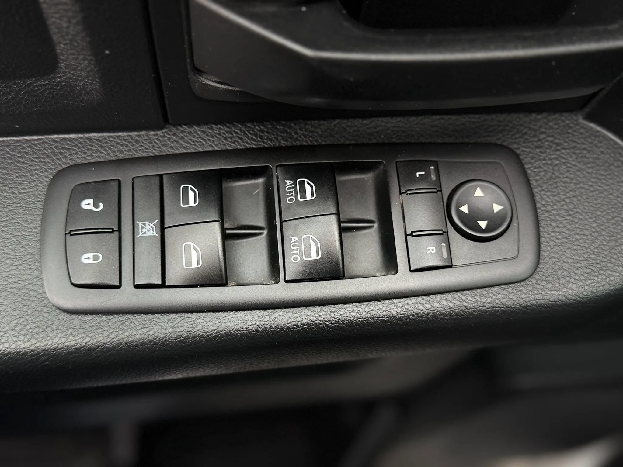 Used 2016 RAM 1500 Tradesman RWD image 16