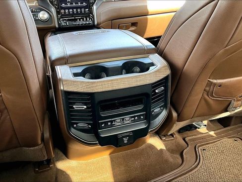 Used 2020 RAM 1500 Longhorn image 35