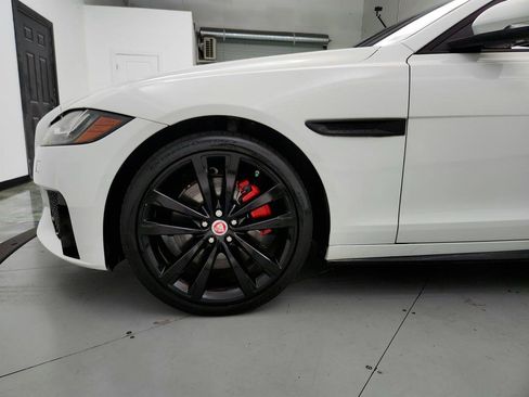 Used 2018 Jaguar XF S AWD/4WD image 32