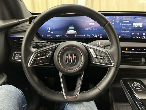 Certified 2025 Buick Enclave Sport Touring image 33