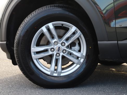 Certified 2023 Ford Explorer XLT w/ Equipment Group 202A image 2