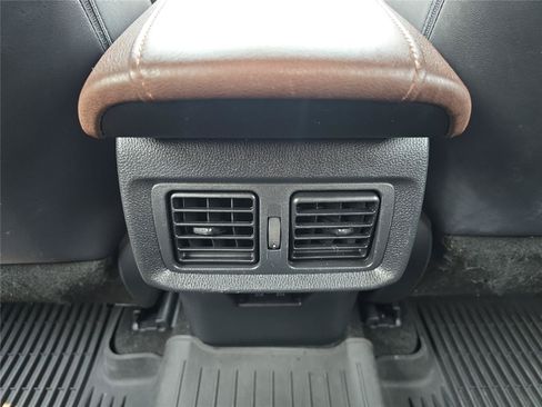Used 2021 Toyota Venza Limited AWD/4WD image 20