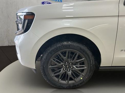 New 2027 Ford Expedition Platinum AWD/4WD image 15