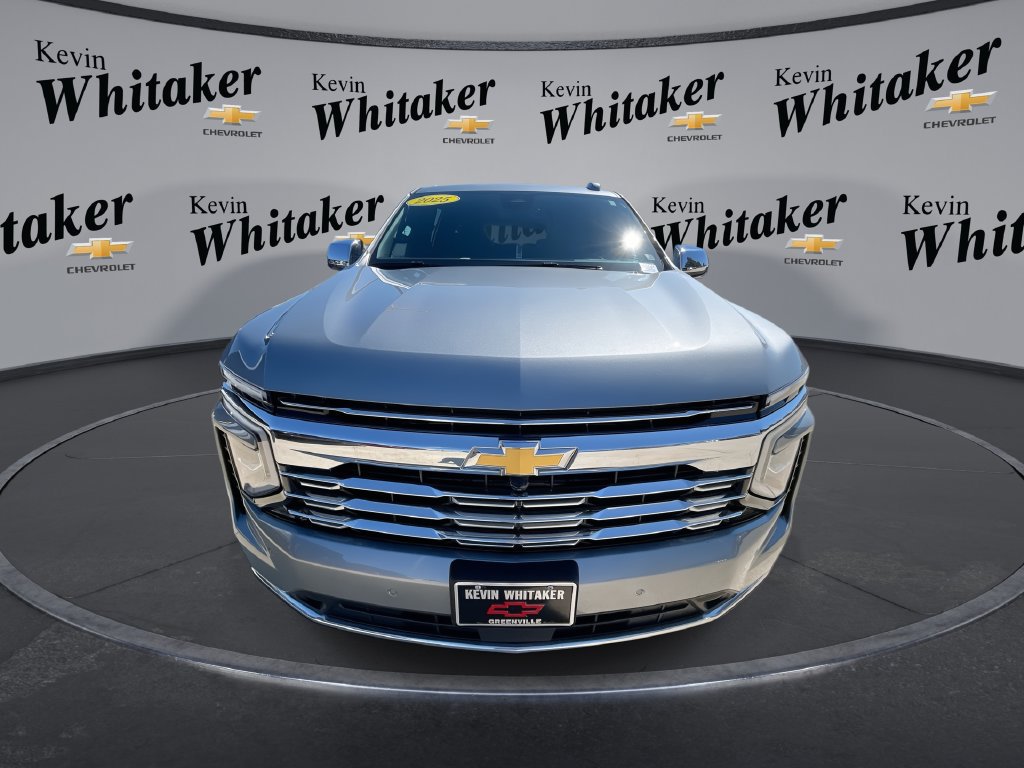 Certified 2025 Chevrolet Suburban Premier RWD image 3
