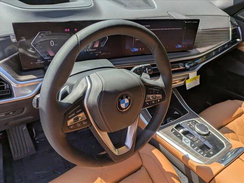 Used 2026 BMW X5 xDrive40i image 3
