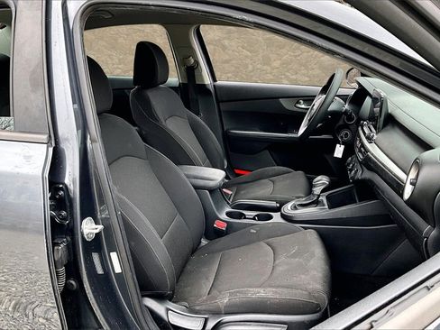 Used 2020 Kia Forte LXS image 7
