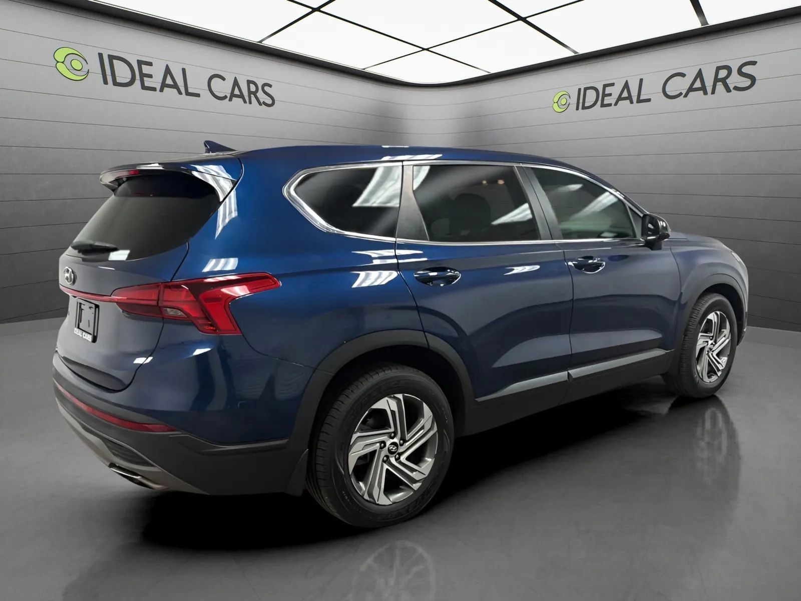 Used 2021 Hyundai Santa Fe SE FWD image 5