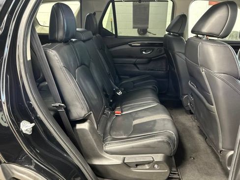 Certified 2024 Honda Pilot Touring image 20