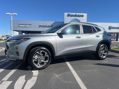 Used 2025 Chevrolet Trax LT