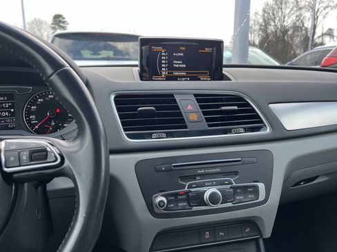 Used 2018 Audi Q3 2.0T Premium w/ Convenience Package image 32