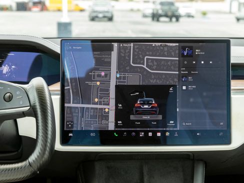 Used 2022 Tesla Model X AWD/4WD image 24