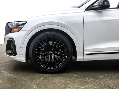 Used 2024 Audi SQ8 Premium Plus w/ Executive Package image 11