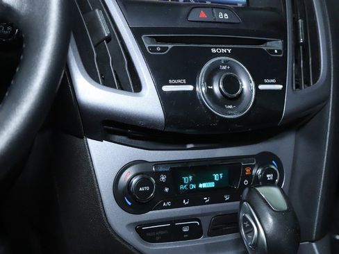 Used 2014 Ford Focus Titanium image 26