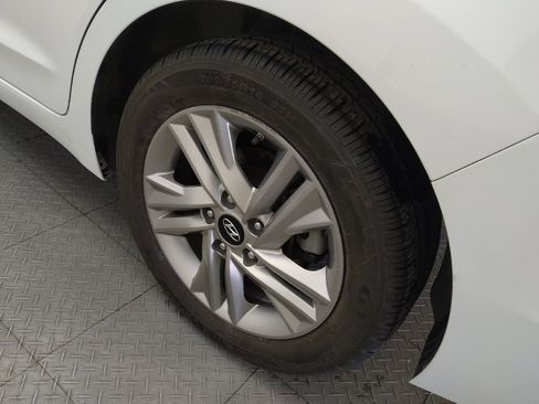 Used 2020 Hyundai Elantra SEL w/ Cargo Package (C1) FWD image 31