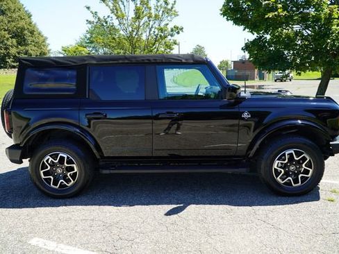 Used 2022 Ford Bronco Outer Banks image 11