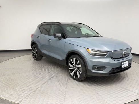 Used 2021 Volvo XC40 P8 Recharge w/ Advanced Package image 8
