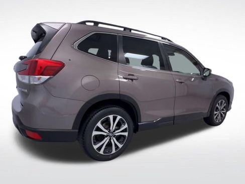 Used 2023 Subaru Forester Limited AWD/4WD image 8