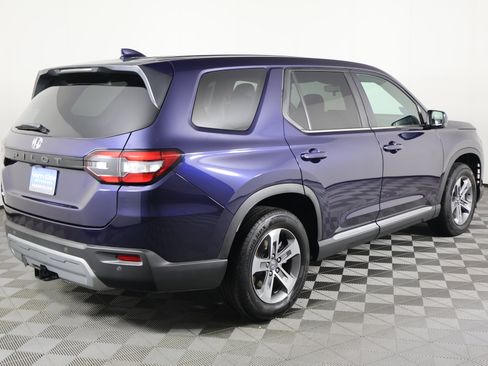 Certified 2024 Honda Pilot EX-L image 6