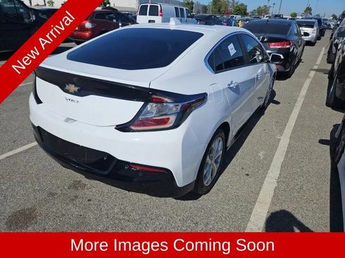 Used 2018 Chevrolet Volt Premier w/ Driver Confidence Package FWD image 3