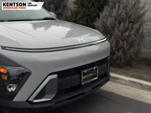 Used 2025 Hyundai Kona SEL image 15