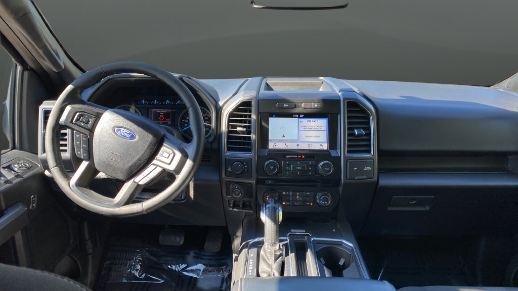 Used 2017 Ford F150 XLT w/ Equipment Group 302A Luxury AWD/4WD image 11