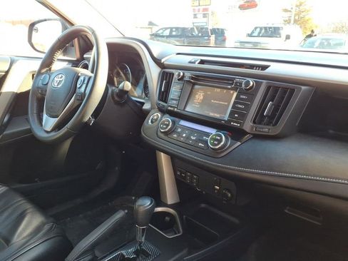 Certified 2018 Toyota RAV4 XLE image 25