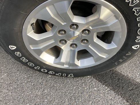 Used 2018 Chevrolet Silverado 1500 LT w/ All Star Edition image 9