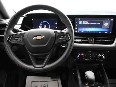 Used 2026 Chevrolet TrailBlazer LT AWD/4WD image 13