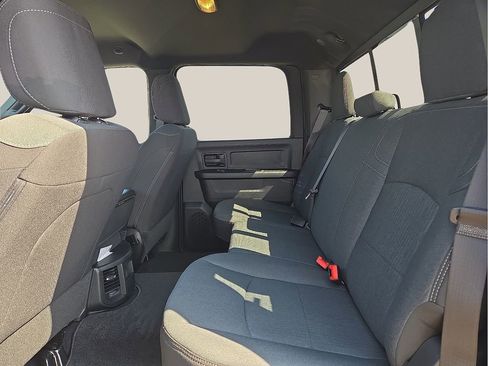 Used 2024 RAM 2500 Tradesman w/ Chrome Appearance Group image 8