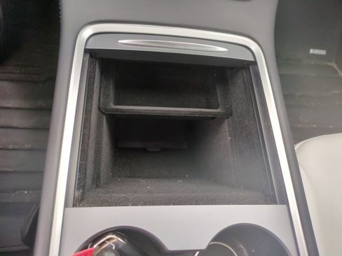 Used 2024 Tesla Model Y Performance AWD/4WD image 15