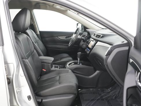 Used 2016 Nissan Rogue SL AWD/4WD image 11