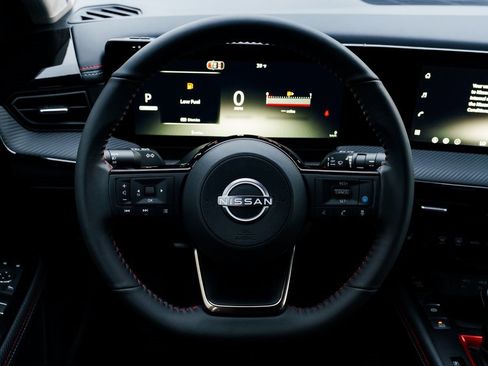 New 2026 Nissan Kicks SR image 12