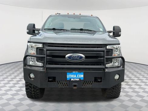 Used 2019 Ford F350 XLT w/ XLT Value Package image 2