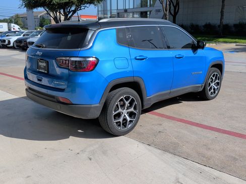 Used 2024 Jeep Compass Limited AWD/4WD image 10