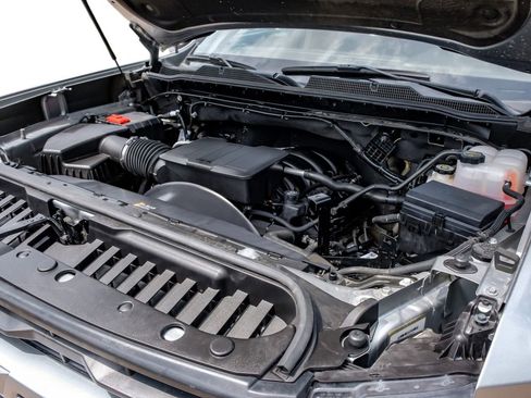 Used 2025 Chevrolet Silverado 2500 LT w/ Convenience Package image 55