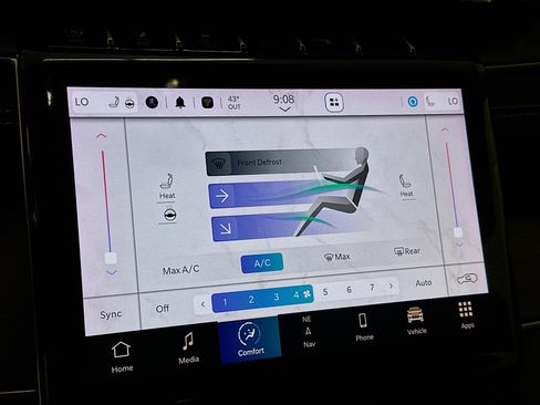 Used 2023 Jeep Grand Cherokee Limited w/ Black Appearance Package image 24