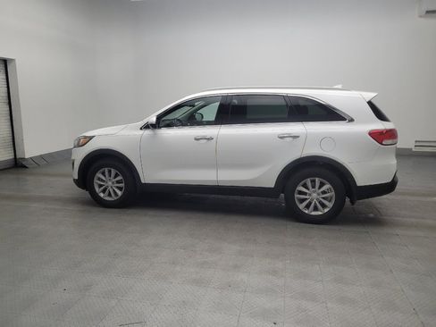Used 2018 Kia Sorento LX image 3