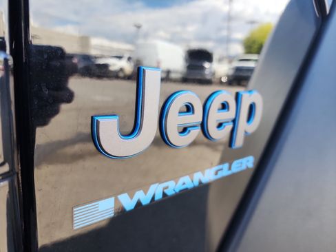 Used 2023 Jeep Wrangler Unlimited w/ 8.4" Radio Group AWD/4WD image 16