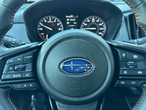 Certified 2025 Subaru Crosstrek 2.5i Limited w/ Crosstrek Mirror Package image 26