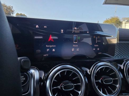 Certified 2025 Mercedes-Benz GLB 250 GLB 250 image 30