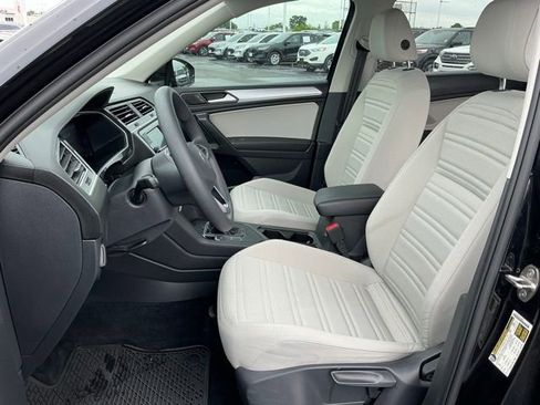 Used 2022 Volkswagen Tiguan S FWD image 12