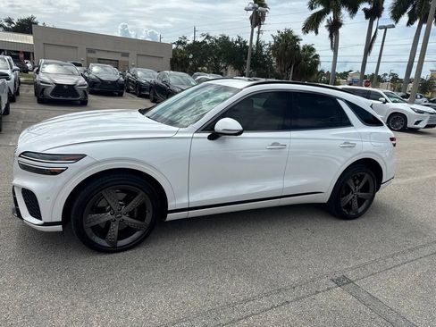 Used 2025 Genesis GV70 3.5T Sport w/ Sport Advanced Package AWD/4WD image 4