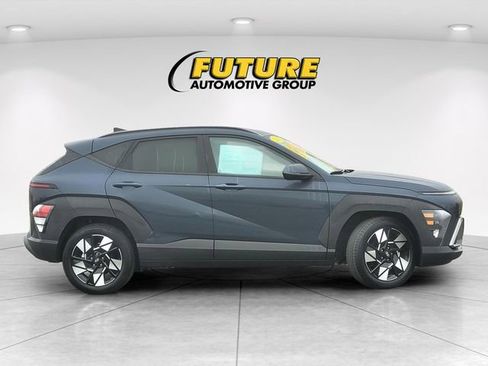 Used 2024 Hyundai Kona SEL image 3