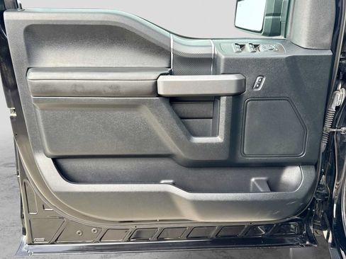 Used 2018 Ford F150 XLT w/ Equipment Group 302A Luxury AWD/4WD image 29